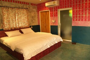 Standard Room | Rollaway beds, free WiFi