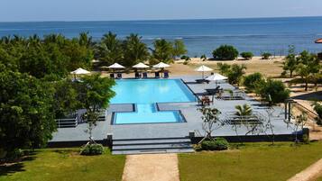 Outdoor pool, sun loungers
