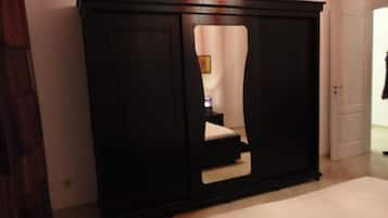 Premier Apartment, 2 Bedrooms | Room amenity