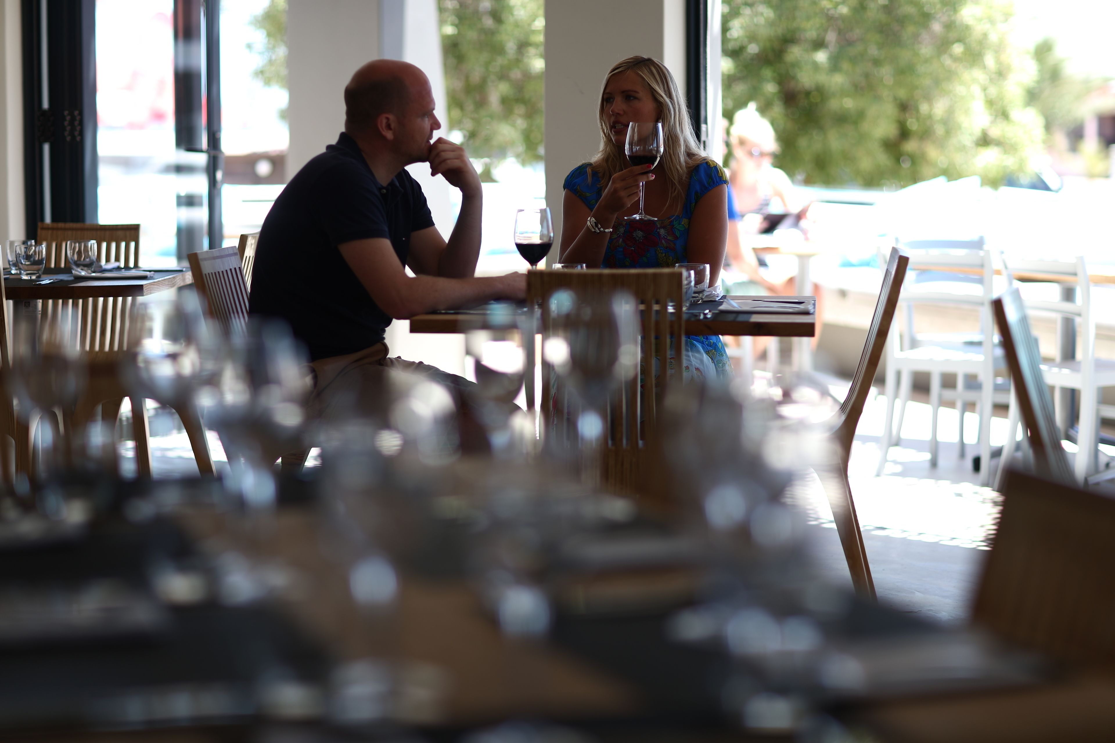 breakfast, lunch, dinner served; international cuisine