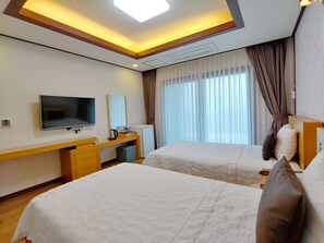 Standard Twin Room | Free WiFi, wheelchair access - Fellisia Hotel (Seogwipo)