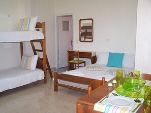 Studio Keluarga | Meja kerja, kedap suara, tempat tidur bayi gratis, dan Wi-Fi gratis