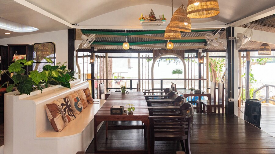 PAN Beachfront Resort Krabi