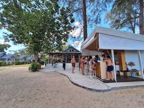Bar (in der Unterkunft)