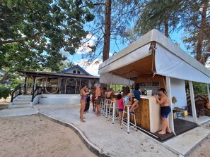 Bar (in der Unterkunft)