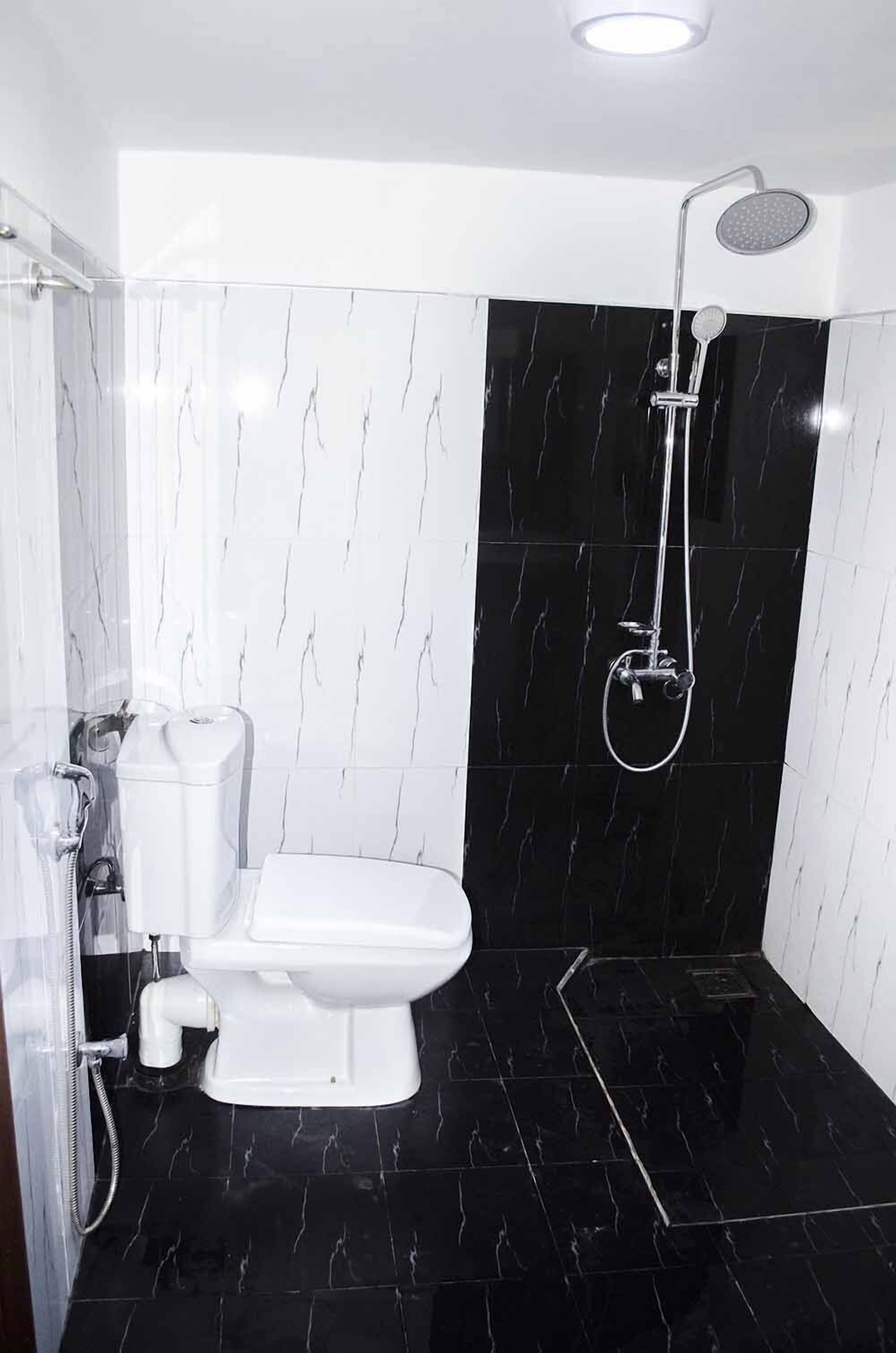 Superior Room | Bathroom | Shower