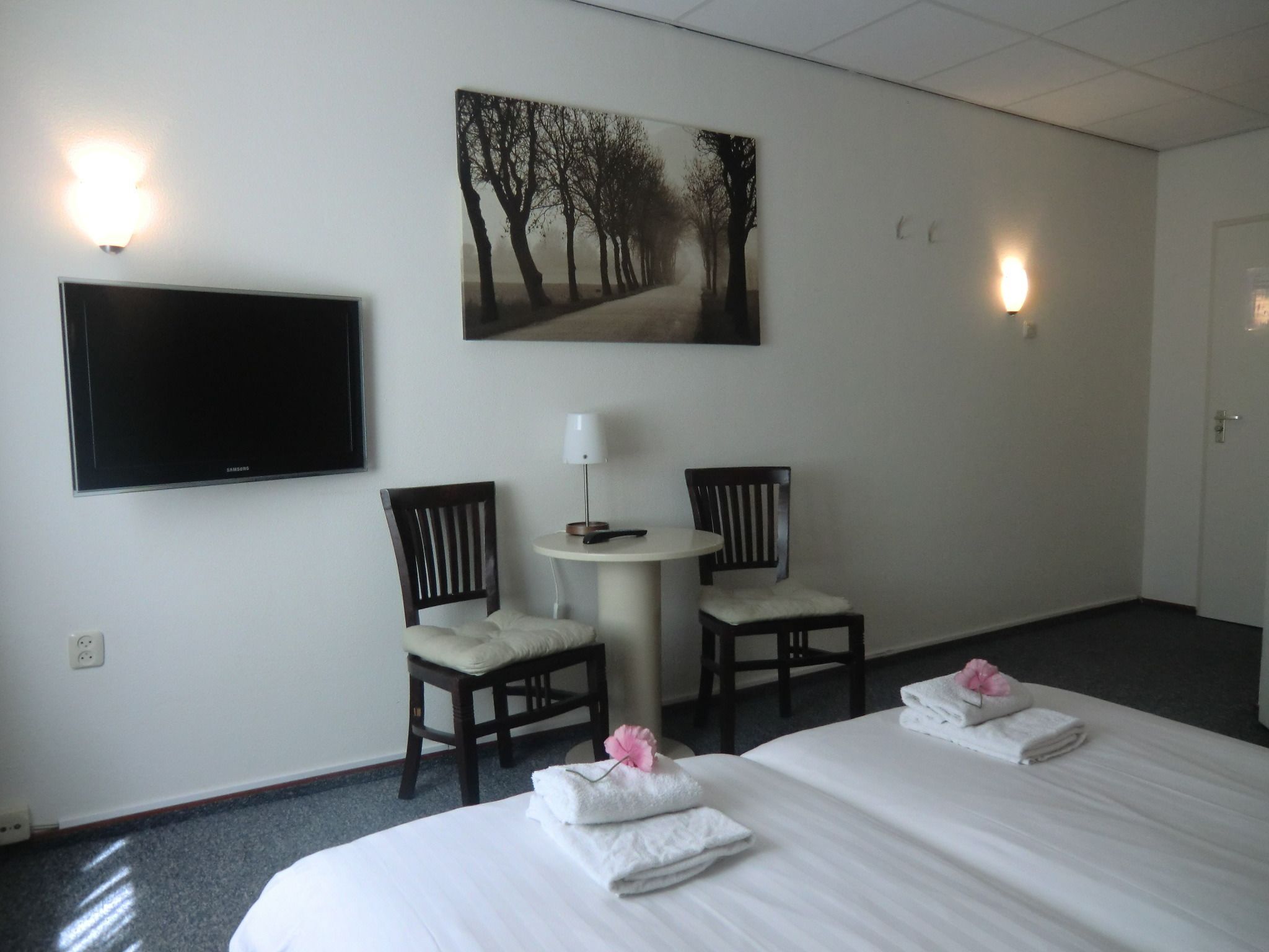 Standard Double Room | Desk, cots/infant beds, free WiFi