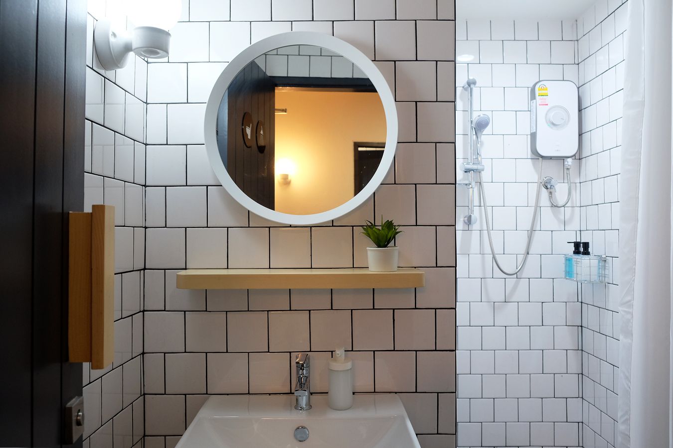 shared dormitory, men only | free wifi, bed sheets