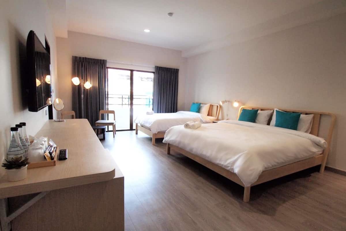 Triple Room