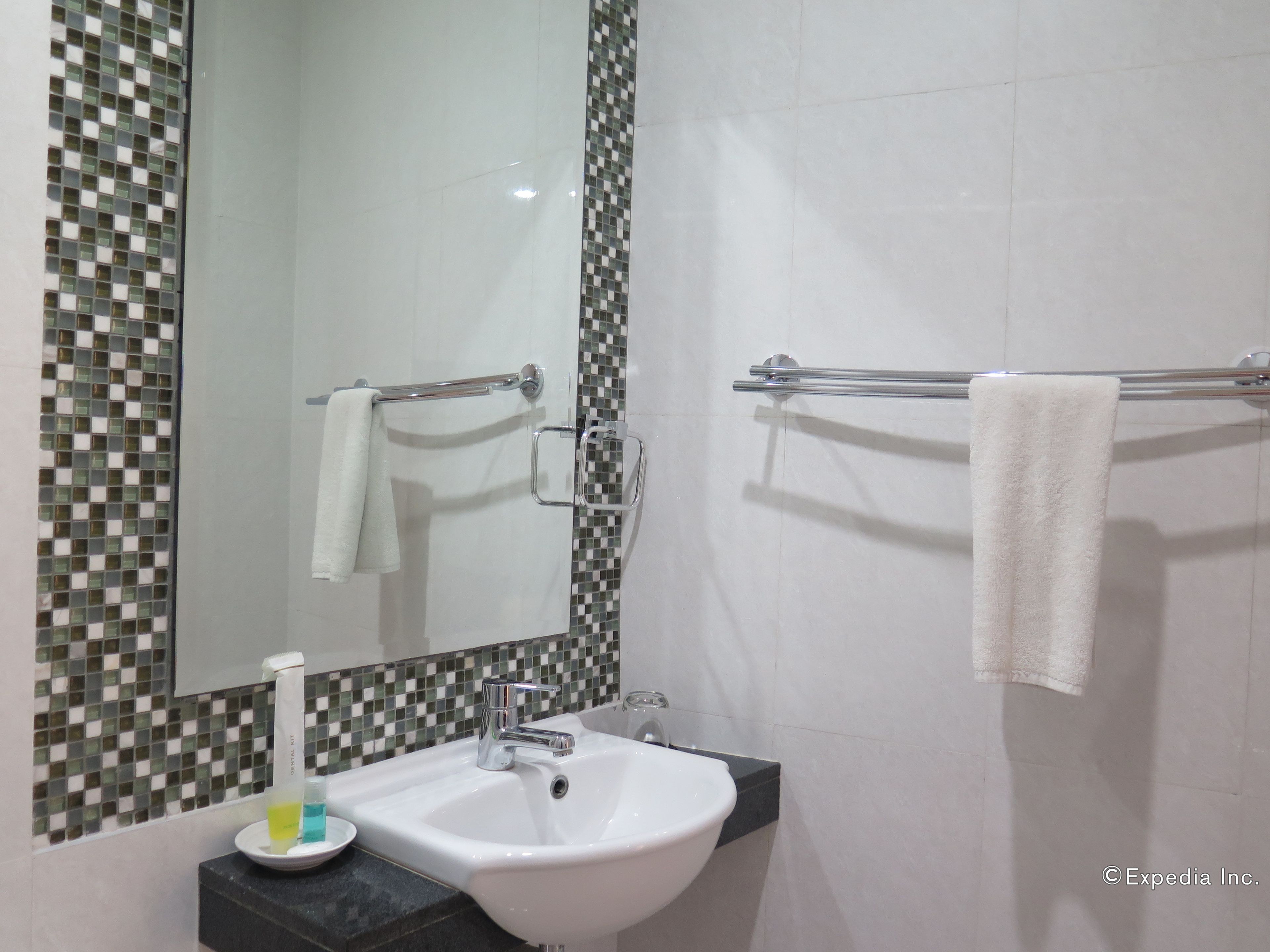 Photo - 717 Cesar Place Hotel