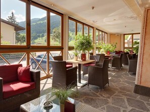 Breakfast and dinner served, Regional cuisine - Alpenhotel Tirolerhof (Fulpmes)