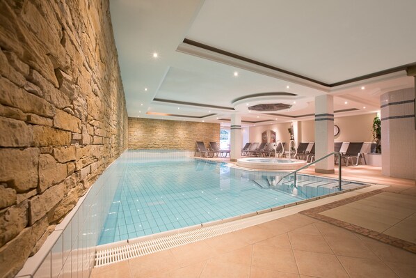 Indoor pool - Alpenhotel Tirolerhof (Fulpmes)