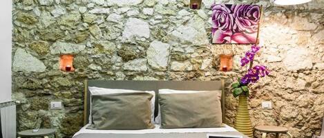 Double Room | Premium bedding, desk, cribs/infant beds, rollaway beds