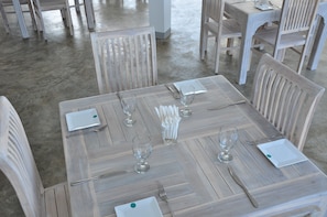 Breakfast, lunch and dinner served  - Brizo (Weligama)