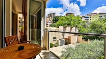 Family Suite, 2 Bedrooms | Terrace/patio