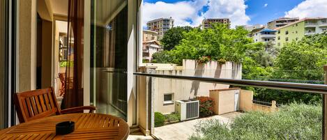 Family Suite, 2 Bedrooms | Terrace/patio