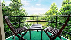 Kamar Triple Deluks | Teras/patio