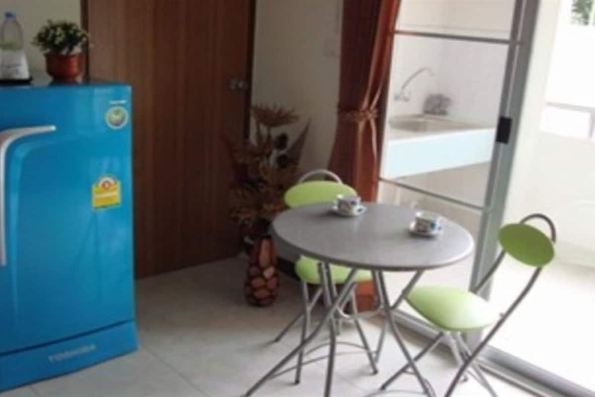 Standard Front Side Room | Balcone