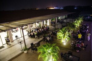 Se sirven desayunos, almuerzos, cenas y cocina internacional 