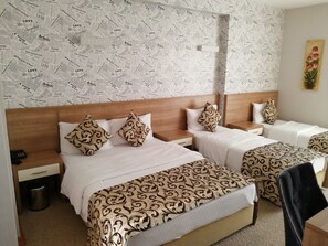 Free minibar, in-room safe, desk, soundproofing - Nice Royal Otel (Istanbul)
