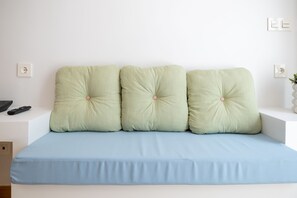 Basic Apartment | Living area | Flat-screen TV - Oriente Suites (Madrid)