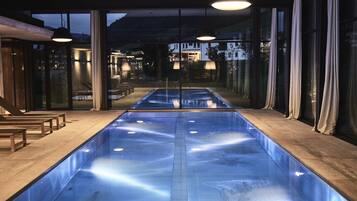 Piscine couverte, piscine extérieure