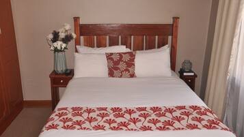 Standard Room | Desk, blackout curtains, free WiFi