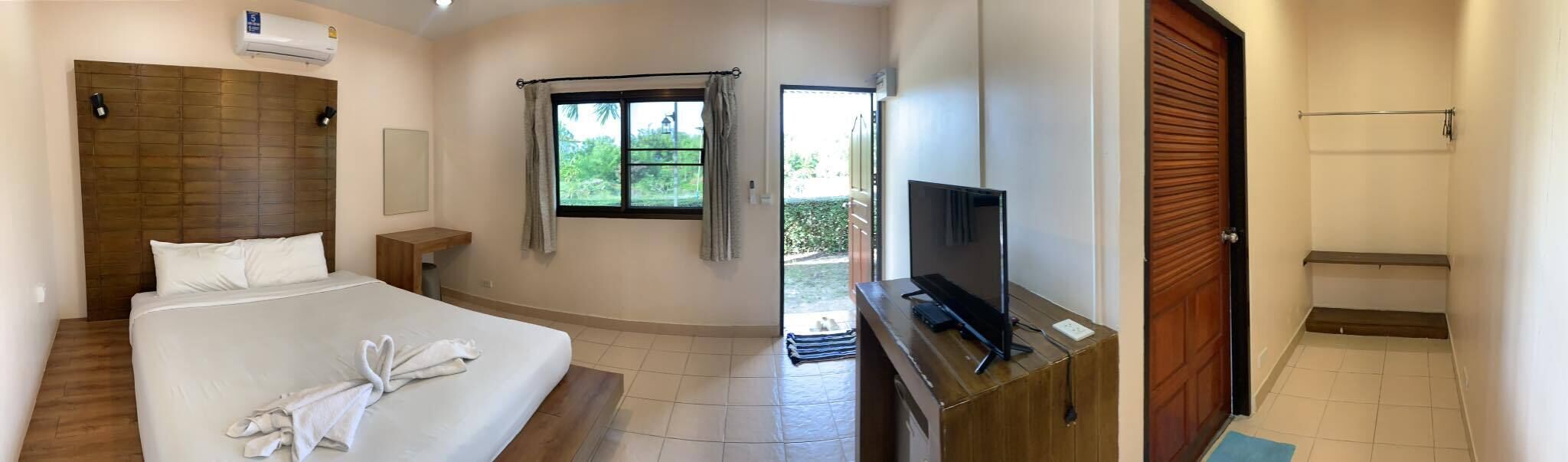 ห้องดีลักซ์ | โต๊ะทำงาน, Wi-Fi ฟรี