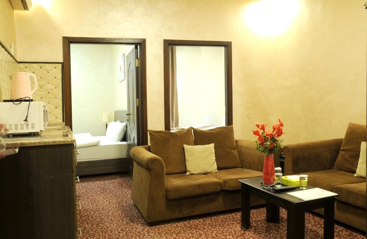 family suite | minibar, in-room safe, desk, iron/ironing board