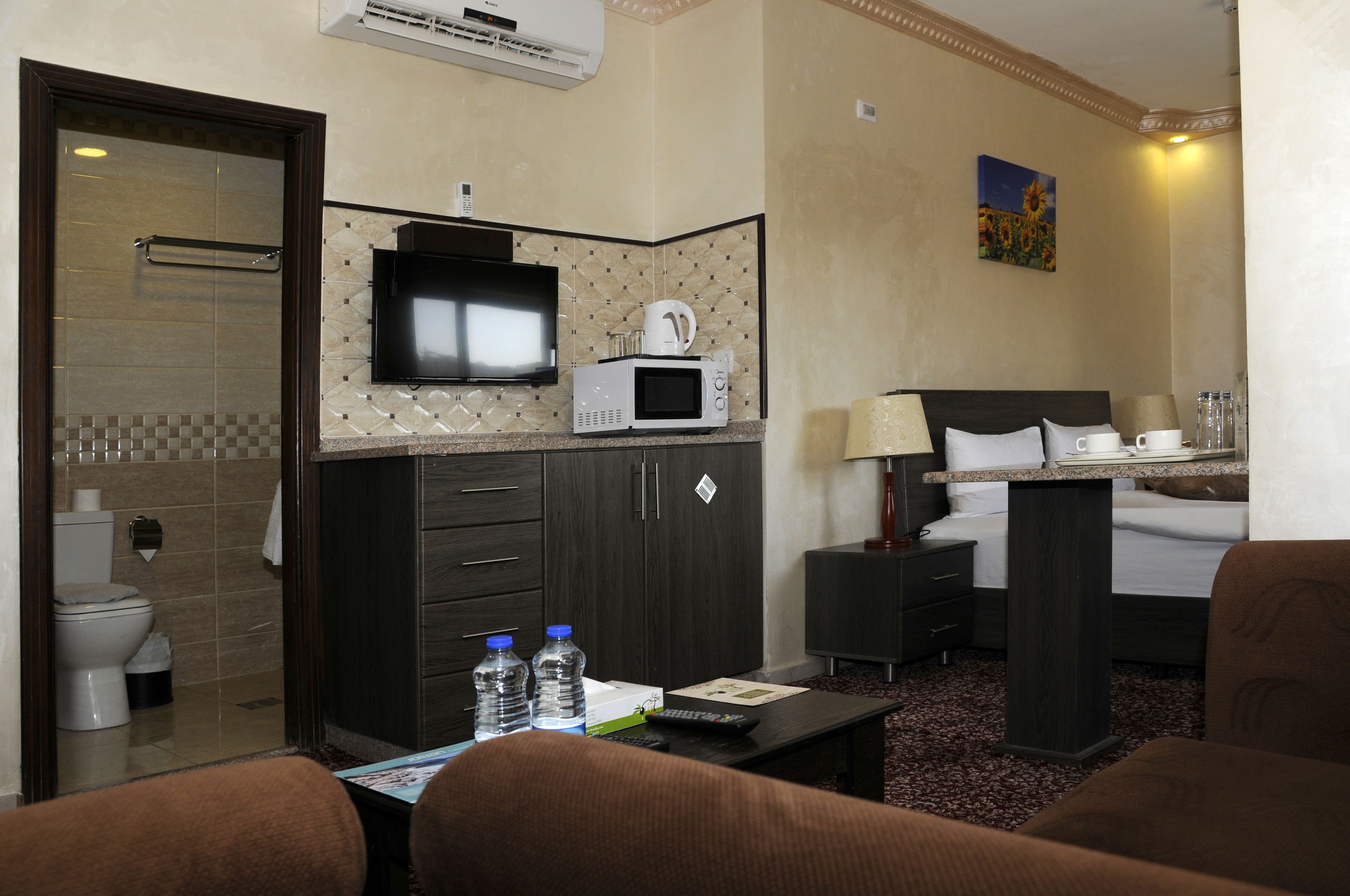 minibar, in-room safe, desk, iron/ironing board