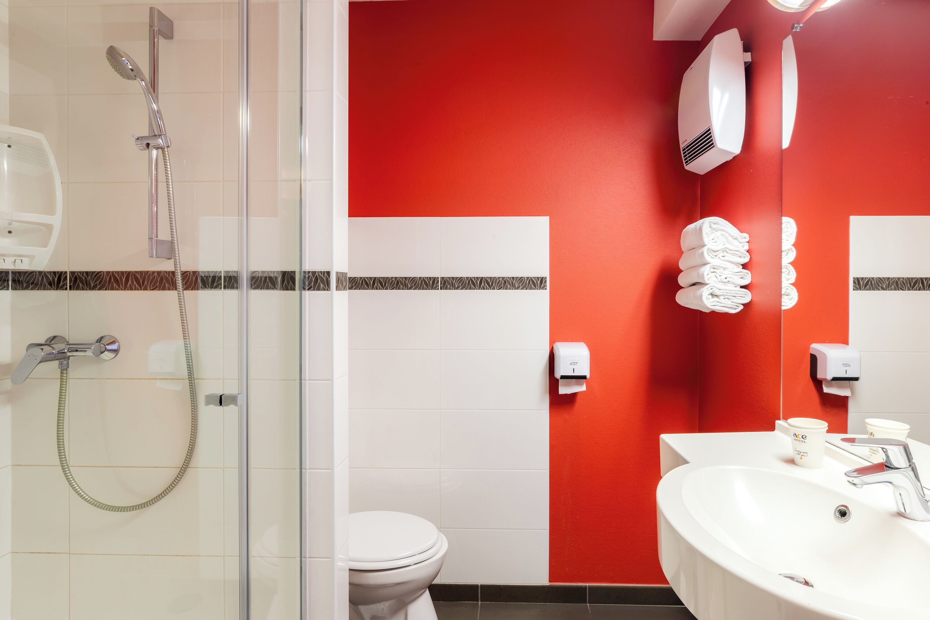 shower, free toiletries, towels