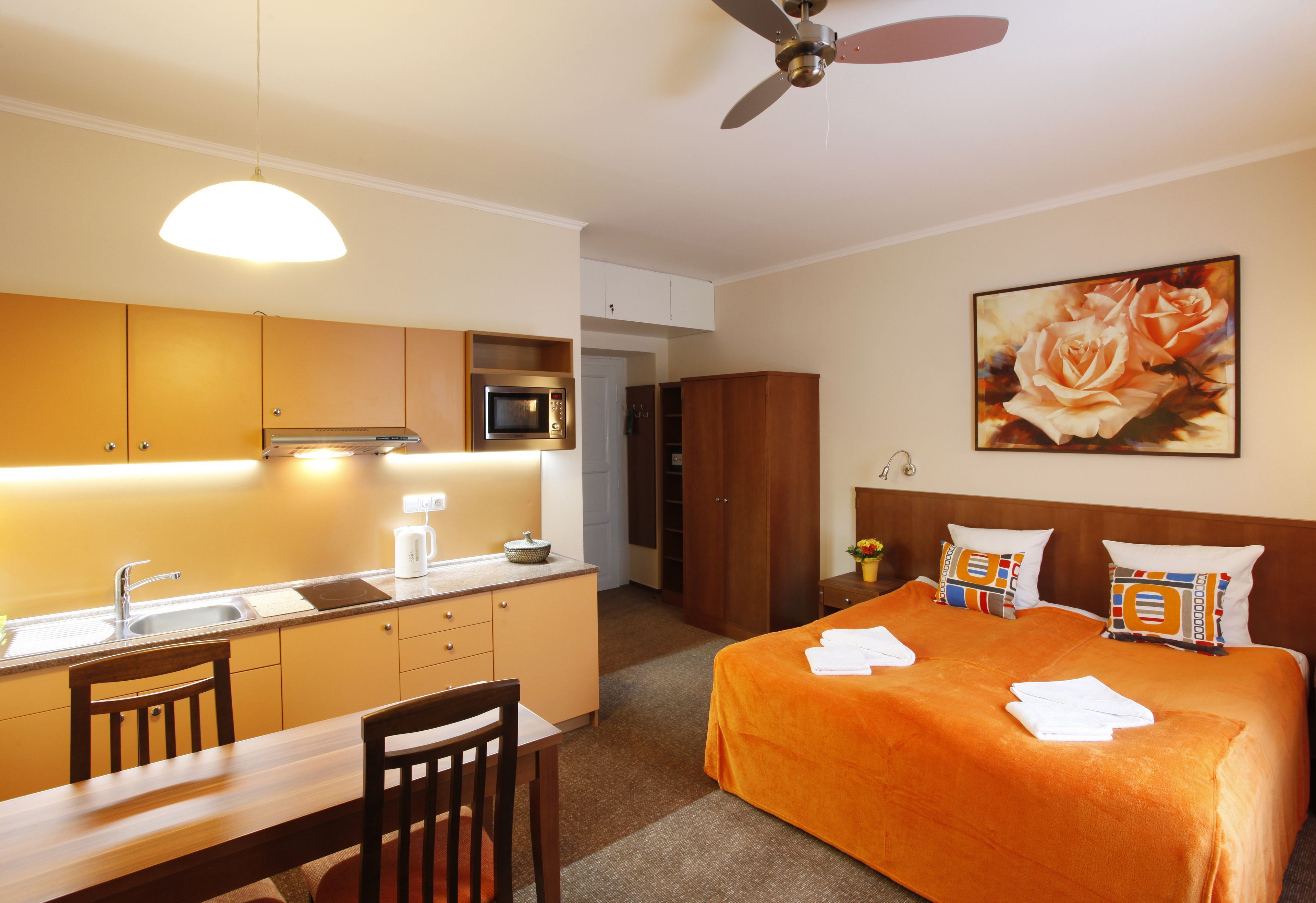 Hypo-allergenic bedding, Tempur-Pedic beds, in-room safe, desk