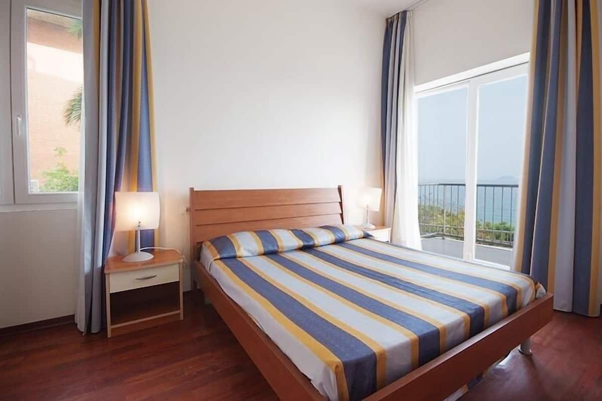Apartment, 1 Bedroom | Cots/infant beds, rollaway beds, free WiFi