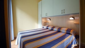 Apartment, 1 Bedroom | Cribs (surcharge), rollaway beds (surcharge), WiFi (free) - Residence Paradiso (Laigueglia)
