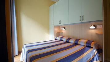 Apartment, 1 Bedroom | Cots/infant beds, rollaway beds, free WiFi