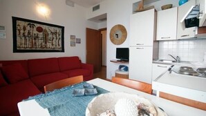 Apartment, 1 Bedroom | Living area | TV - Residence Paradiso (Laigueglia)