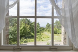 Coffres-forts dans les chambres, décoration personnalisée, bureau