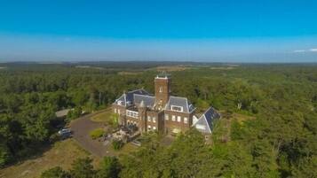 Enceinte de lâhĂ©bergement