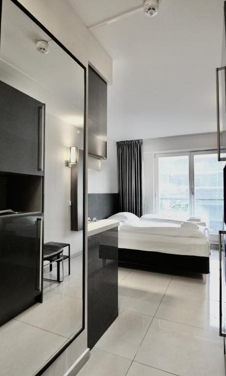 In-room safe, desk, soundproofing, free WiFi
