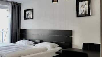 Economy Double Room | Coffres-forts dans les chambres, bureau, chambres insonorisées