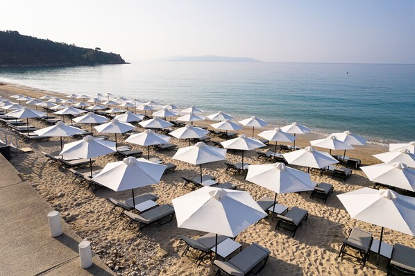 On the beach - Barefoot Contessa (Kefalonia)