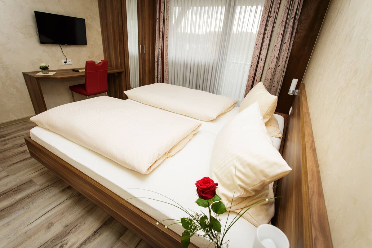 desk, iron/ironing board, rollaway beds, free wifi