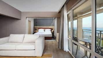 Hochwertige Bettwaren, Daunenbettdecken, Minibar, Zimmersafe