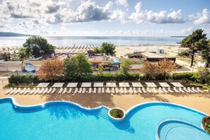 Suite, 1 King Bed, Sea View | Premium bedding, down comforters, in-room safe, desk - Four Points by Sheraton Sunny Beach (Sunny Beach)