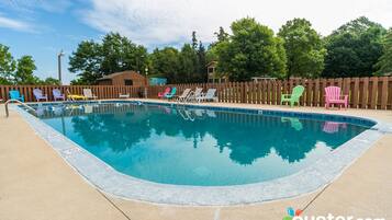 2 piscinas al aire libre