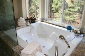 Ferienhaus, 6 Schlafzimmer | Whirlwanne