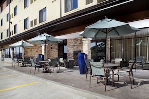 Terrace/patio - Hawthorn Extended Stay by Wyndham Saint Clairsville (St. Clairsville)