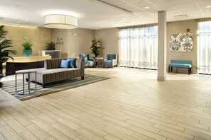 Lobby - Hawthorn Extended Stay by Wyndham Saint Clairsville (St. Clairsville)