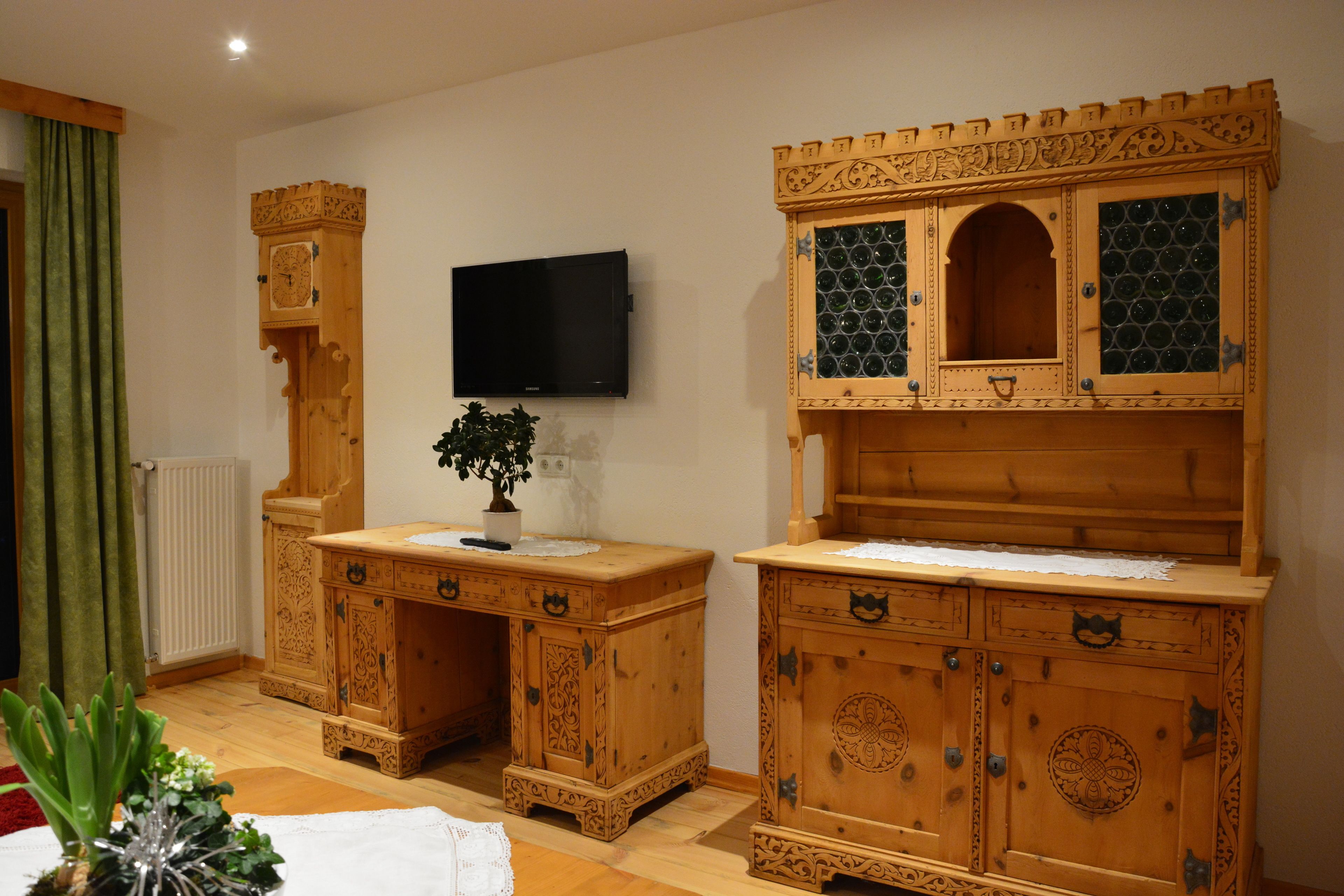 family condo, 1 bedroom, balcony, mountain view | living room | 32-inch flat-screen tv with satellite channels, tv