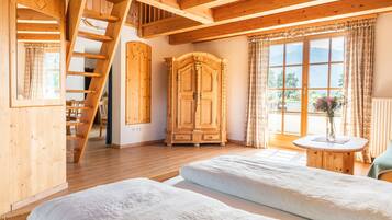 Family Loft, 2 Bedrooms, Balcony, Mountain View | Hypo-allergenic bedding, individually decorated, individually furnished